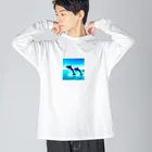 Warm houseの愉快なイルカたち ビッグシルエットロングスリーブTシャツ