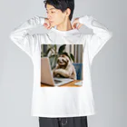 Tiny Cute Crittersの働くナマケモノ ビッグシルエットロングスリーブTシャツ