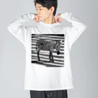 ちょうめんのはじっこのシマウマ横断歩道 Big Long Sleeve T-Shirt