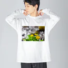 guchy-kのヤチブキの輝き Big Long Sleeve T-Shirt