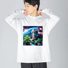 ニャーちゃんショップの宇宙船で植物を育てながら宇宙旅行している猫 Big Long Sleeve T-Shirt