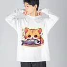 zuuu-の魚を前にドヤ顔にゃんこ☆ ビッグシルエットロングスリーブTシャツ