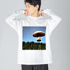 happygoの空飛ぶキノコ Big Long Sleeve T-Shirt