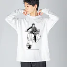 ファンシーTシャツ屋のクラシックスクーターに乗る男性 Big Long Sleeve T-Shirt