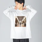 こにこの美術館を歩く女の子 Big Long Sleeve T-Shirt