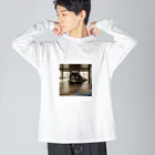 ふざけT専門店の隠れるは正義にゃんこ９ Big Long Sleeve T-Shirt