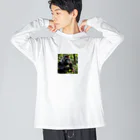 sunday_sataurday_freedayの悪戯っぽいゴリラ Big Long Sleeve T-Shirt