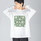 SolanaのDAISY Big Long Sleeve T-Shirt