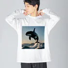 NukuNukuMikanの水面を飛び跳ねるシャチ Big Long Sleeve T-Shirt