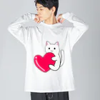 桃星雲 〜小桜みみなのお店〜のハートにつかまる猫 ビッグシルエットロングスリーブTシャツ