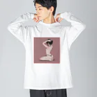 る箱の準備中の彼女 Big Long Sleeve T-Shirt