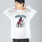 nidan-illustrationの"HIGH FIVE" ビッグシルエットロングスリーブTシャツ