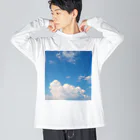 噛み噛み社長とにゃんこ達。の空③ ビッグシルエットロングスリーブTシャツ