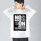 TeamSOSの雑貨屋さんのNO WARM,ON BATTLE ビッグシルエットロングスリーブTシャツ