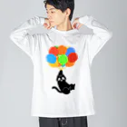 ねむ吉屋のFLY AWAY CAT(風船で飛ぶ猫) ビッグシルエットロングスリーブTシャツ