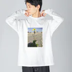 たぁまるSHOPのたくましく咲く花 ビッグシルエットロングスリーブTシャツ