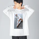 しろ＆たび　猫暮らしのグラビアデビュー　しろちゃん ビッグシルエットロングスリーブTシャツ