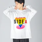studio606 グッズショップのIn Love on SIDE A Big Long Sleeve T-Shirt