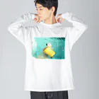 かかのバケツと戯れるシロクマ ビッグシルエットロングスリーブTシャツ