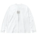 rilybiiのwhite grayish peach tea × white flower Big Long Sleeve T-Shirt