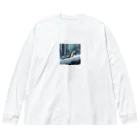 Sunbathingの寒風に揺れる樹氷を見上げて感嘆する喜んでいる蛇 Big Long Sleeve T-Shirt