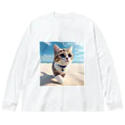 猫と紡ぐ物語の南国の海辺を歩く勇ましさに胸キュン猫 ビッグシルエットロングスリーブTシャツ