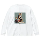 三毛猫shopの本を読む猫 ビッグシルエットロングスリーブTシャツ