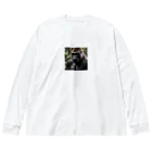 sunday_sataurday_freedayの疑い深いゴリラ Big Long Sleeve T-Shirt