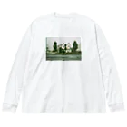 チルTショップの国道沿いの緑の家 Big Long Sleeve T-Shirt