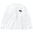 グッちゃんshopのパグのダンボ＆グッチ Big Long Sleeve T-Shirt