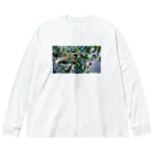 Tina’s storeのOlivea chan Big Long Sleeve T-Shirt