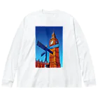 GALLERY misutawoのイギリス ビッグ・ベンと案内板 Big Long Sleeve T-Shirt