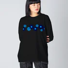 kazeou（風王）のレトロ風花(8枚)青・水色 Big Long Sleeve T-Shirt