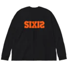 SIXISのSIXIS ORANGE LOGO. ビッグシルエットロングスリーブTシャツ