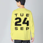 XlebreknitのTuesday, 24th September Big Long Sleeve T-Shirt