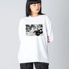 akane_art（茜音工房）のモノクロフラワー（キク） Big Long Sleeve T-Shirt