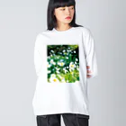 akane_art（茜音工房）の癒しの風景（シャスタデイジー） Big Long Sleeve T-Shirt