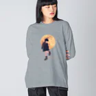 キッズモード某の月と黒ワンピの女の子 ビッグシルエットロングスリーブTシャツ