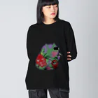 ぶたさんHOUSEの一服豚くん Big Long Sleeve T-Shirt