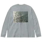 空屋　sorayakusakaの201410241247000 　海面は燻し銀 Big Long Sleeve T-Shirt