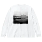 本山周平+GRAF Publishersの富士山とおじさん Big Long Sleeve T-Shirt