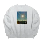 アンジュアートショップの朝日 Big Crew Neck Sweatshirt