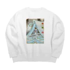 nidan-illustrationの"女雪宮・冬" #1 Big Crew Neck Sweatshirt