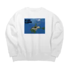 MY LUCK IS COMING.のDEEP  DEEP DEEP.ラックくん Big Crew Neck Sweatshirt