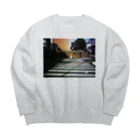 緒田めりの白線から落ちたらゲームオーバー Big Crew Neck Sweatshirt