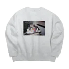 momokasaitoのグアムの朝ごはん Big Crew Neck Sweatshirt