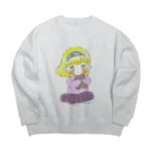 。のくまのぬいぐるみを抱きしめる女の子 Big Crew Neck Sweatshirt