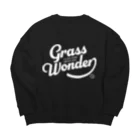 競馬おしゃれグッズ製作所のグラスワンダー（タイポグラフィWHITE） Big Crew Neck Sweatshirt