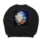 hugging love ＋《ハギング ラブ プラス》のKURAGE_tree Big Crew Neck Sweatshirt