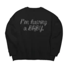 SANKAKU DESIGN STOREのお腹に赤ちゃんがいます。 英語/白 Big Crew Neck Sweatshirt